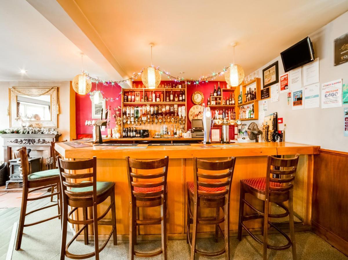 Oyo Braeriach Hotel, Highlands Scotland Newtonmore Exteriér fotografie